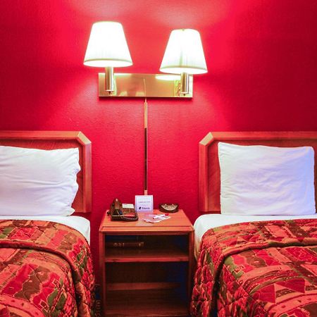 Econo Lodge Willowbrook Zewnętrze zdjęcie