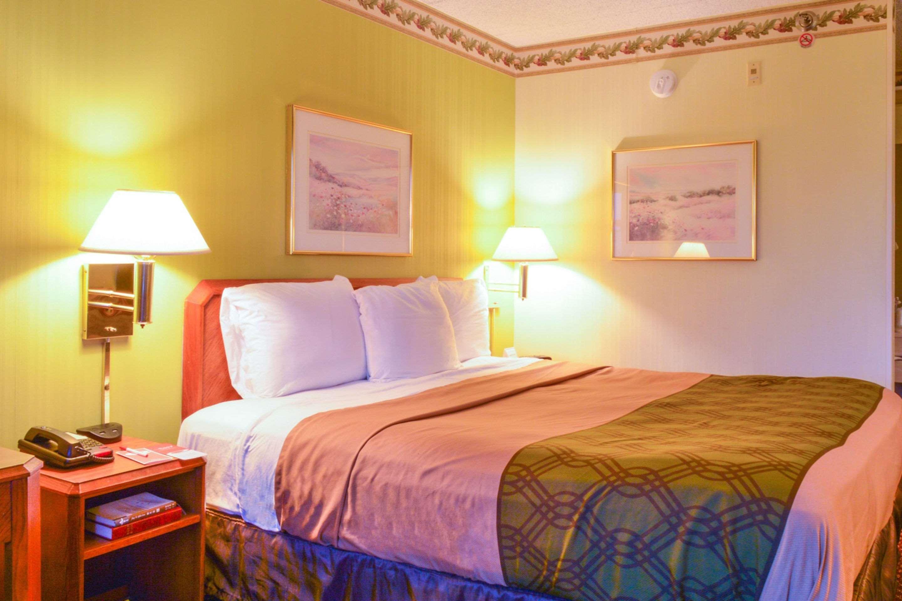 Econo Lodge Willowbrook Zewnętrze zdjęcie