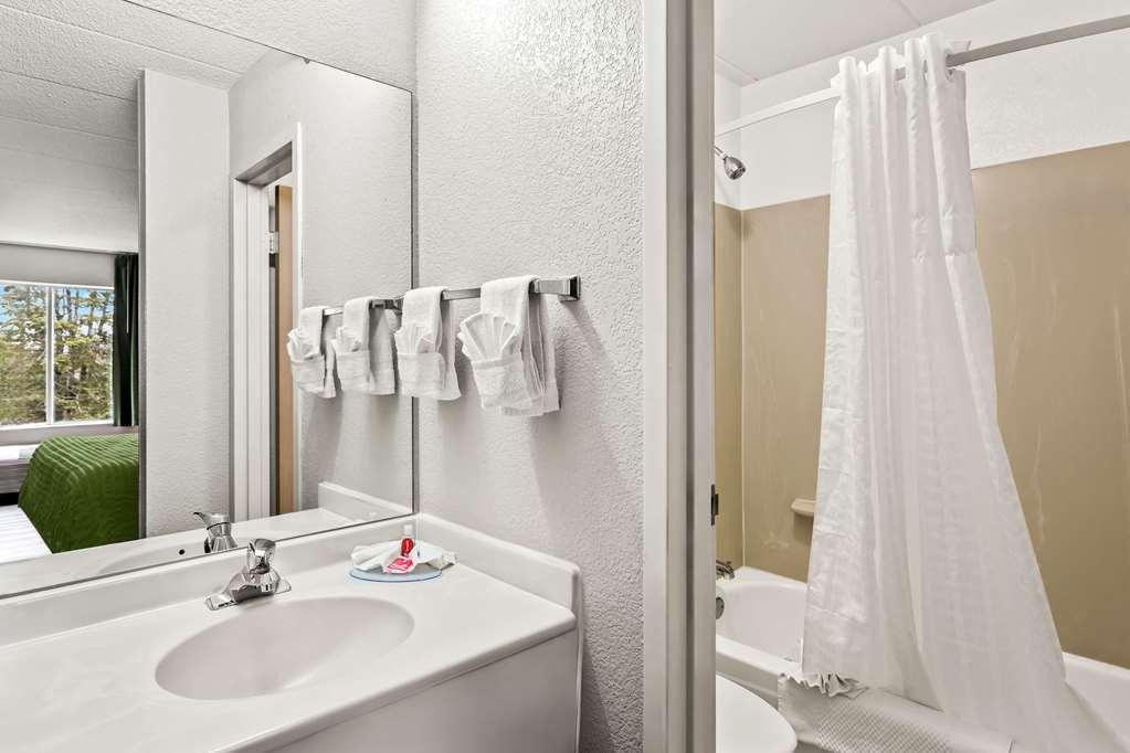Econo Lodge Willowbrook Pokój zdjęcie