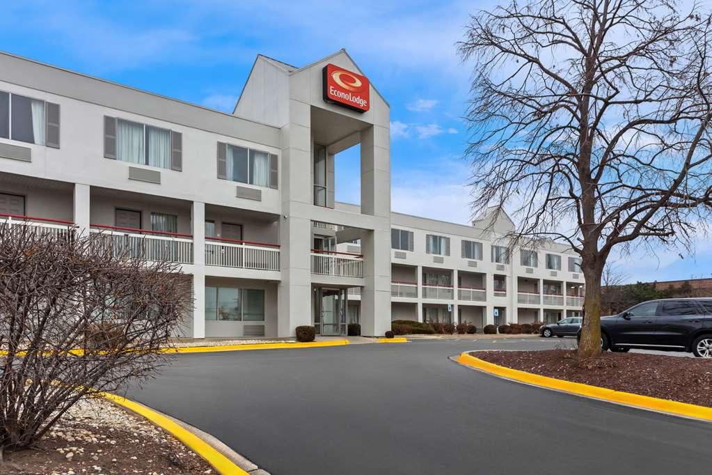 Econo Lodge Willowbrook Zewnętrze zdjęcie
