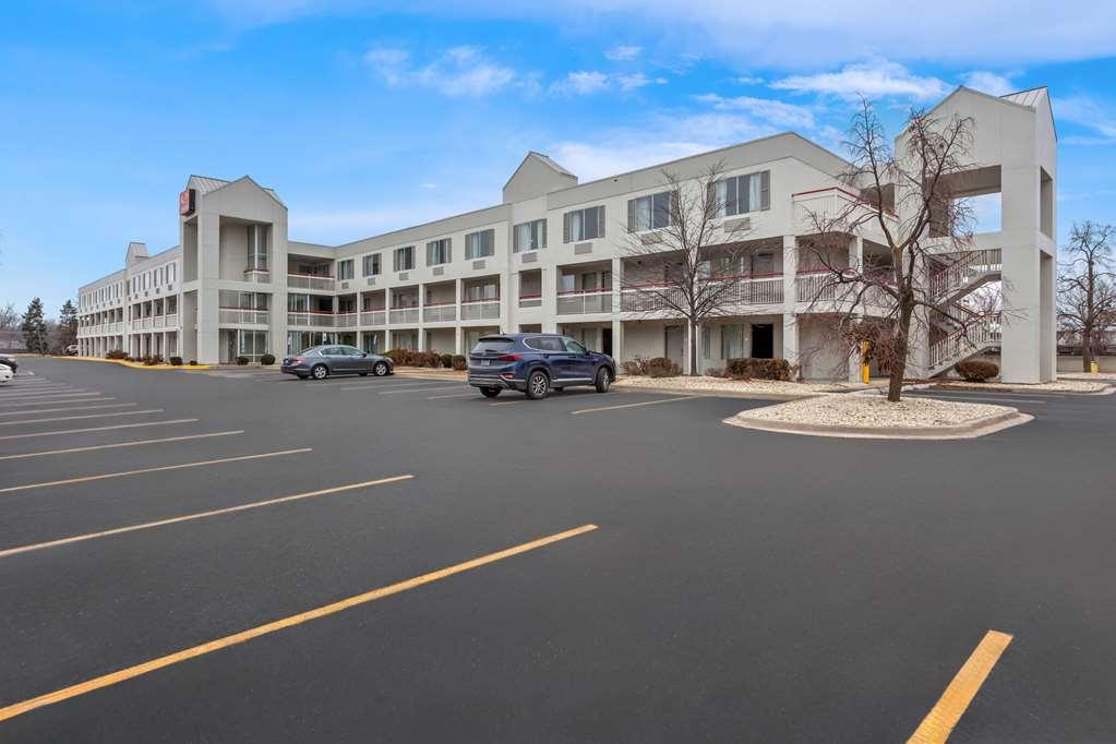 Econo Lodge Willowbrook Zewnętrze zdjęcie