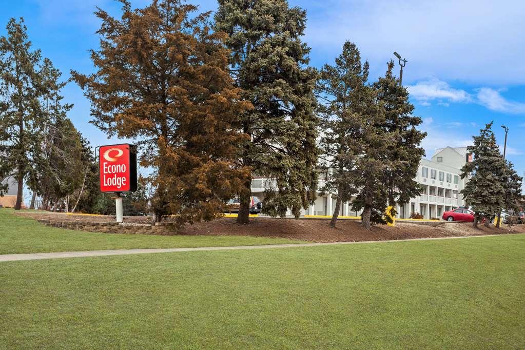 Econo Lodge Willowbrook Zewnętrze zdjęcie
