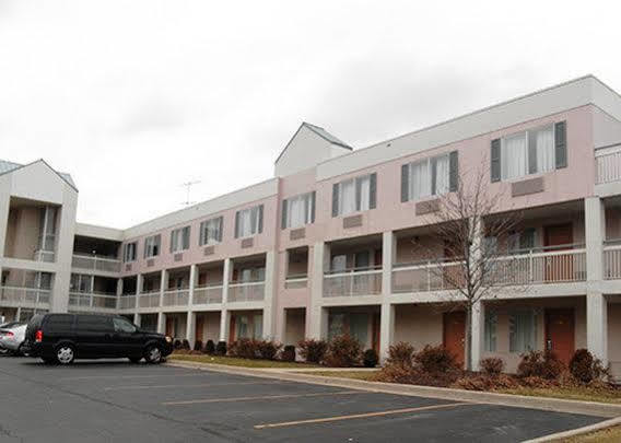 Econo Lodge Willowbrook Zewnętrze zdjęcie
